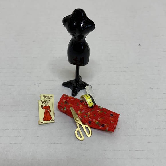 Other - Mini Sewing & Mannequin Item | Black Mannequin | Scissors Sew | Desktop Decor